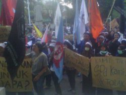 Didesak Massa Aksi Mahasiswa, DPRD DIY Kirim Fax ke DPR RI dan Kemendiknas