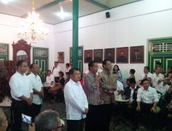 Bertemu Sultan, Jokowi-JK Minta Doa Restu Atau Dukungan?