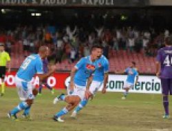 Cerita Pilu di Balik Kemenangan Napoli Kontra Fiorentina
