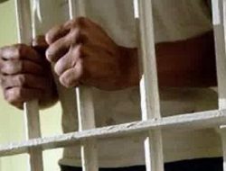 Pengacara Tersangka Kekerasan di Rumah Julius Minta Masyarakat Bersabar