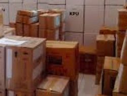 Distribusi Logistik Pemilu Langsung ke PPS Kelurahan