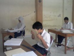 Lagi, Ada Nama Jokowi di UN SMP dalam Bentuk Braile
