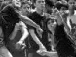 Korban Kekerasan Kelompok yang Diduga Massa Pendukung Capres, Tuntut Keadilan