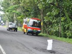 Jalan Nasional Rusak Dewan Minta Pemkab segera Bertindak