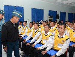 Gubernur AAL Beri Pembekalan Catar 2014