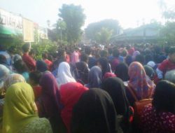 Bagi-bagi Eskrim Gratis di Alun-alun Selatan Berujung Ricuh