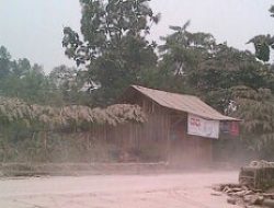 Abu Gunung Kelud Lumpuhkan Perekonomian UKM di Gunungkdiul