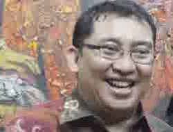 Fadli Zon Tulis Puisi Buat ‘Capres Wayangâ€™