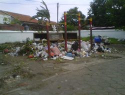 Lagi, Sampah Dibiarkan Menumpuk di Alkid