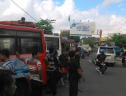 Puluhan Angkudes Mogok Serempak