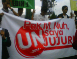 Siswa Jogja: Pak M Nuh, UN Saya Jujur !