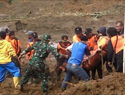 Hujan Deras, Operasi Pencarian Korban Sementara Dihentikan