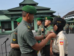 28 Personil Korem Naik Pangkat