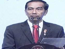 Buruh Tantang Jokowi ‘Usir’ IMF, ADB dan World Bank di Indonesia Jika Pidatonya di KAA Tak Sekedar ‘Omong Kosong”