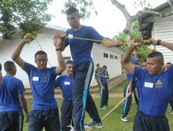 Latihan Kepemimpinan Taruna AAL untuk Pembentukan Karakter