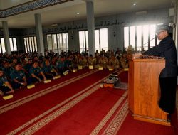 KH Imam Hambali Kepada Taruna AAL: Tingkatkan Ibadah dan Hormati Orang Tua