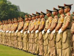 Menunggu Praspa, Capaja Latihan PBB Berpedang