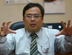 Hampir Sentuh Rp 13.500 Per Dolar, Mentri Bambang Tanggapi Santai Lemahnya Rupiah
