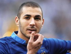Diisukan Rampungkan Transfer Benzema, Wenger: Sejujurnya Tidak!