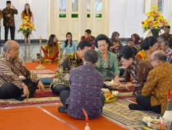Kenduri Ageng di Kepatihan, Lima Tumpeng Digelar