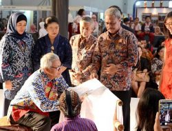Menduniakan Batik Yogyakarta, Batik To The Moon Digelar