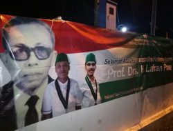 Spanduk Bergambar Pahlawan Nasional Lafran Pane Meriah di Yogyakarta