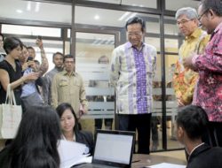 Mobil Perpustakaan Keliling Canggih Program Words On Wheel Diluncurkan di Yogyakarta