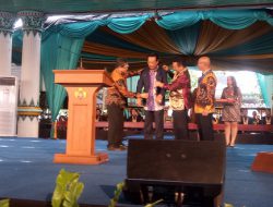 Sri Sultan HB X Mendapat Penganugrahan Dewan Kehormatan PERADI