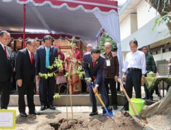 Jokowi Singgung Kementerian LHK, Anggaran Trilliunan yang Tumbuh 6 Pohon