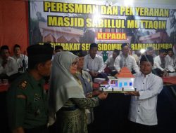 Prajurit TNI AD Bangun Masjid untuk Warga Selo