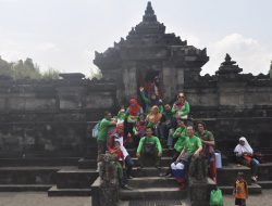 Lestarikan Situs Bersejarah, KFJS Jogja Sambangi Candi Sambisari