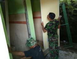 Tanamkan Pola Hidup Sehat, Satgas TMMD Fungsikan Kembali Jamban Umum