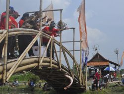 Rekatkan Kebhinnekaan, Kobar Mancing dan Melukis Bersama 100 Tokoh DIY