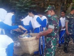 Siapkan Penutupan TMMD Kodim Yogyakarta, Anggota TNI dan Polri Kerja Bakti Dibantu Pelajar
