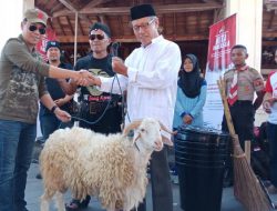 Lanjutkan Agenda Bulan Pancasila, Sejumlah Elemen Kerja Bakti di Masjid Gede