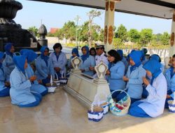 Jelang HUT Ke 72, Jalasenastri Lanal Yogyakarta Tabur Bunga di TMP