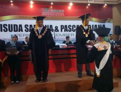 Sarjana Baru UJB Dituntut Tangguh Hadapi Beratnya Tantangan Jaman Kekinian