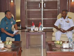 Kolinlamil Terima Kunjungan Kehormatan  Commander Training SQ 1 Angkatan Laut India