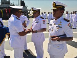 Komandan Satlinlamil Surabaya Jabatan Komandan KRI Banjarmasin 592, Dikukuhkan