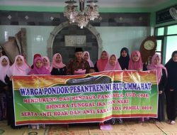 Santriwati Nurul Ummahat Ajak Berpesta Demokrasi dengan Sejuk