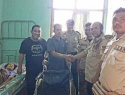 Baksos Sambut HUT Ke 2, AKBM Sumbang Sembako dan Kursi Roda untuk Warga Wirokerten