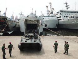 KRI Teluk Amboina 503 Latihan Embarkasi Ranfib Marinir