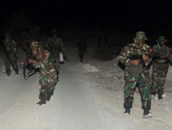 Marinir Latihan Pendaratan Khusus di Pesisir Gresik