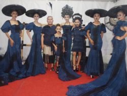 Kreasi Unik Desainer Athan Siahaan dari Ulos yang Sakral Menjadi Fashionable