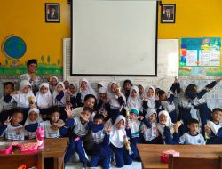 Tanamkan Kebhinekaan Sejak Dini, Siswa SD Idea Baru Ikuti Kelas Inspiratif Anti Hoax