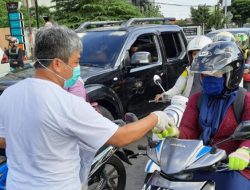 Cegah Penyebaran Corona, Dosen UGM dan Sejumlah Komunitas Bagikan 7 Ribu Handsanitizer Pada Masyarakat