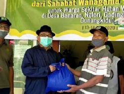 Wanagama Bagikan 660 Paket Sembako untuk Warga Terdampak Covid-19