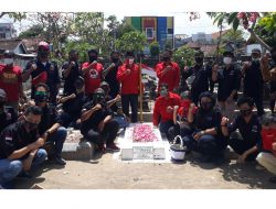 Semangat Jalimerah, PAC PDIP Gondokusuman  Aksi Sosial Kemerdekaan dan Tabur Bunga di Makam Faridan M Noto