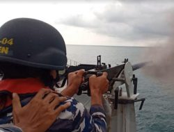 KRI Teluk Bintuni 520 Uji Kemampuan Tempur
