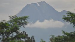 Gunung Merapi Alami 7 Kali Gempa Guguran, Status Masih Siaga